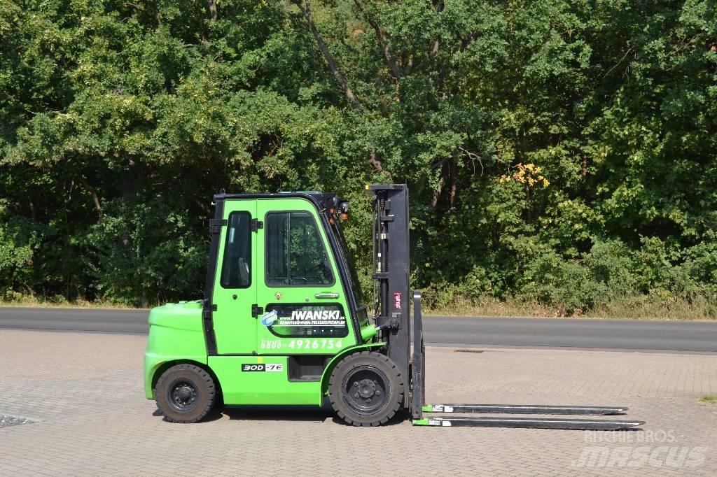 Hyundai 30 D-7 Dízel targoncák