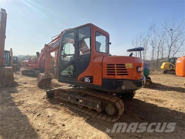 Doosan DX80 Közepes (midi) kotrók 7 t - 12 t