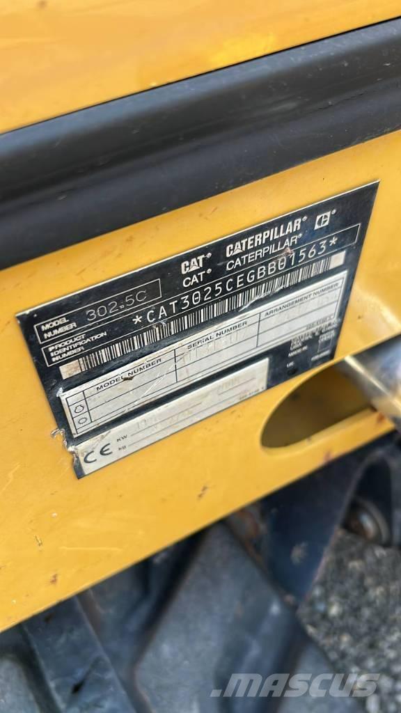 CAT 926 Gumikerekes homlokrakodók