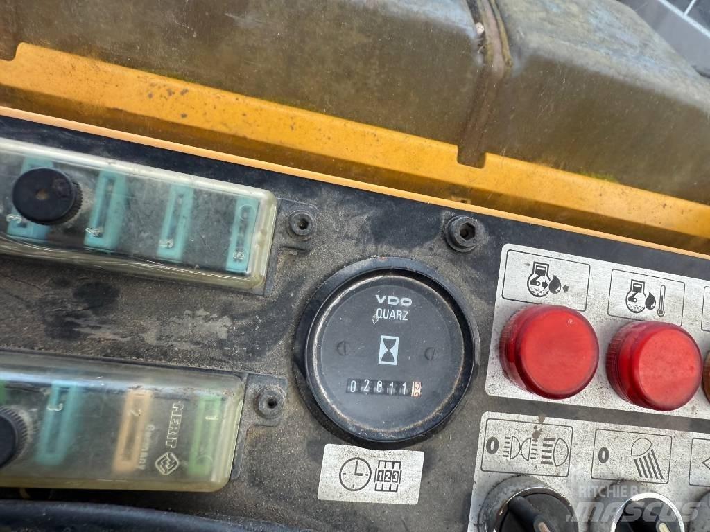 Bomag BW 151 AD-2 Ikerdobos hengerek
