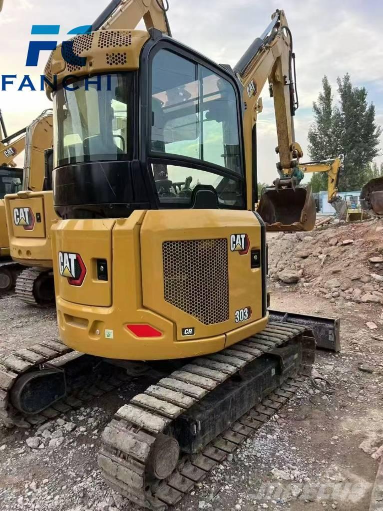 CAT 303 Lánctalpas kotrók