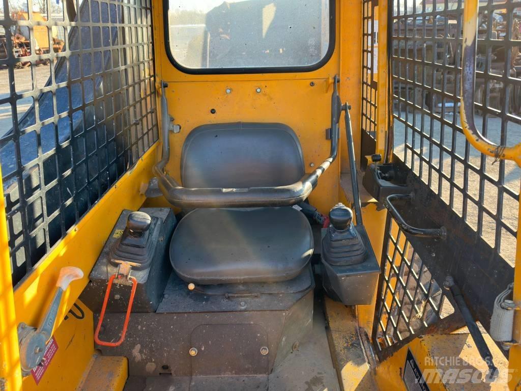 JCB 165 Kompaktrakodók