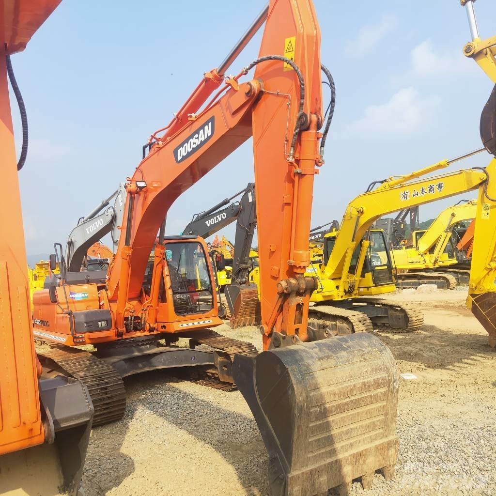 Doosan DX260LC Lánctalpas kotrók