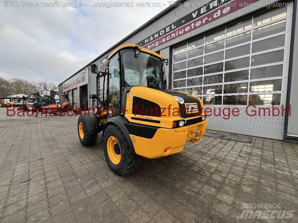 JCB 409 -gebraucht- Gumikerekes homlokrakodók