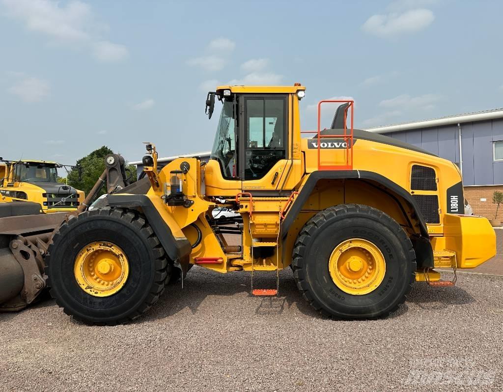 Volvo L 180 H Gumikerekes homlokrakodók