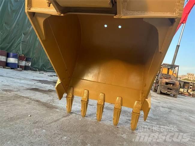 CAT 320 B Lánctalpas kotrók