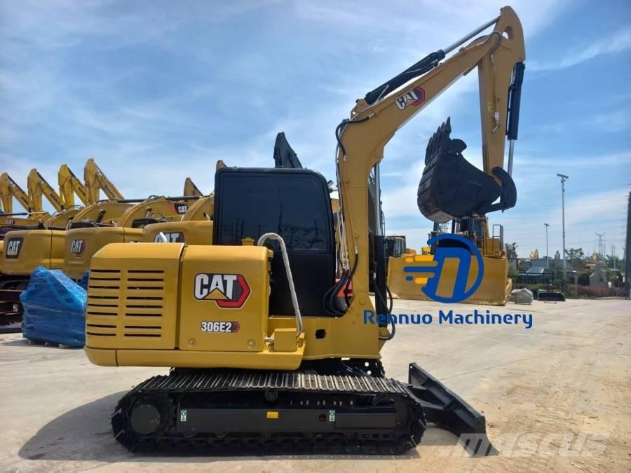 CAT 306E2 Mini kotrók < 7t