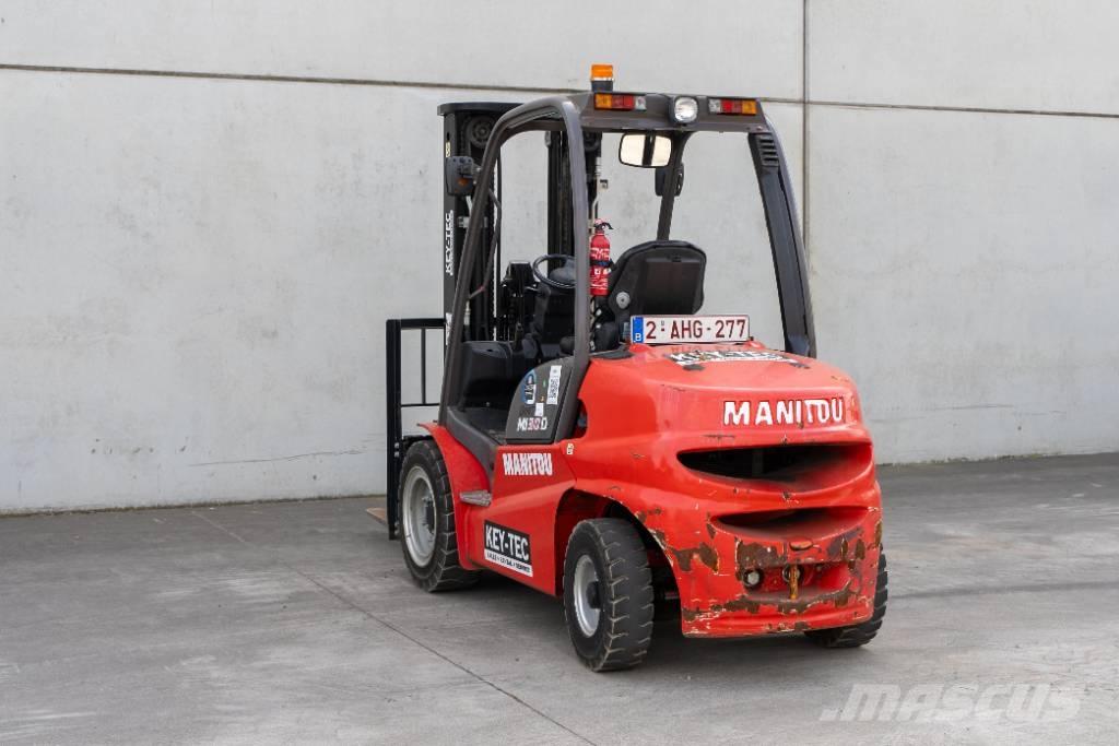 Manitou MI 30 D Dízel targoncák