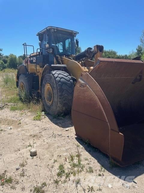 CAT 972 M Gumikerekes homlokrakodók