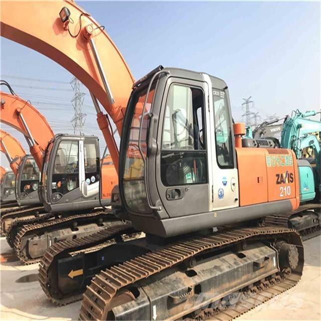 Hitachi zx210 Lánctalpas kotrók