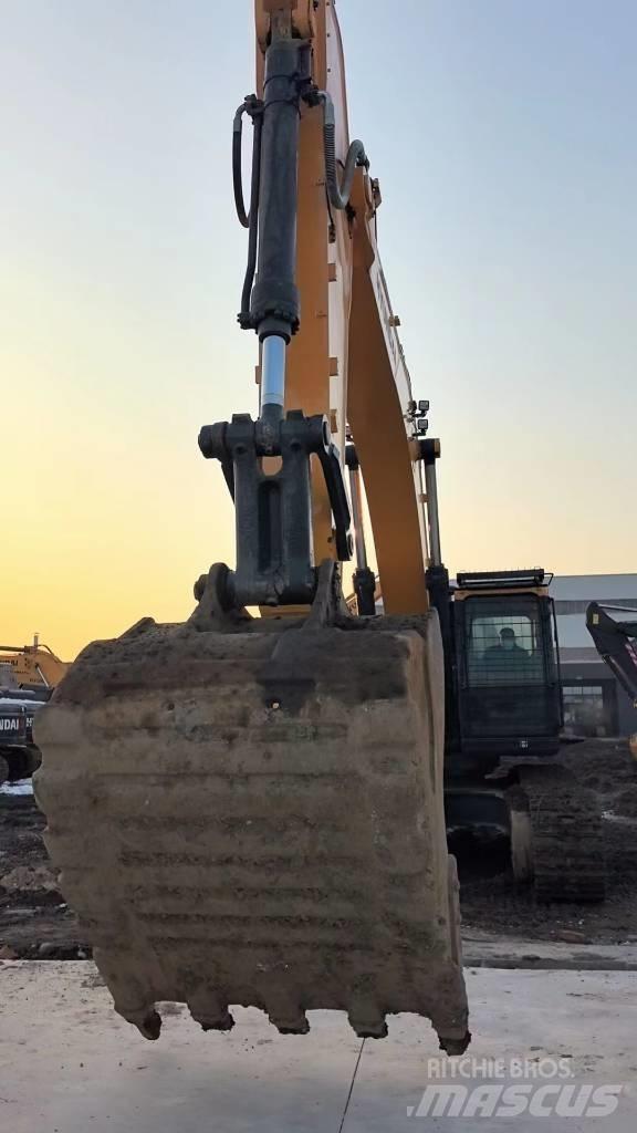 Hyundai R520L-9VS Lánctalpas kotrók