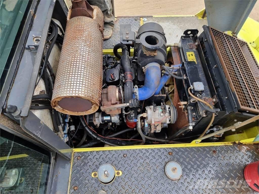 Ammann AP 240 Pneumatikus kerekes hengerek