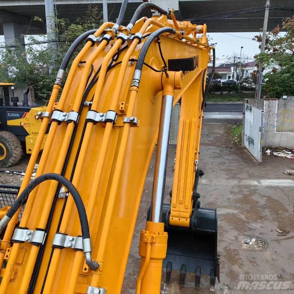 Hyundai R220LC-9 Lánctalpas kotrók