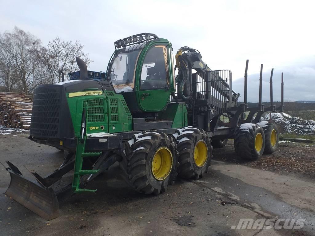 John Deere 1510 E Kihordók