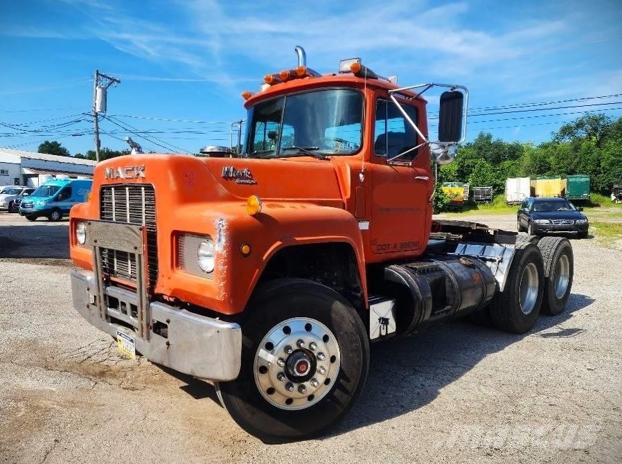 Mack R 688 ST Nyergesvontatók