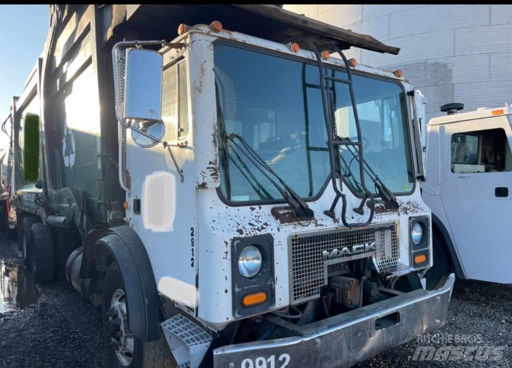 Mack MR600 Hulladék szállítók