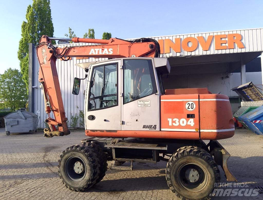 Atlas AB1304M Gumikerekes kotrók