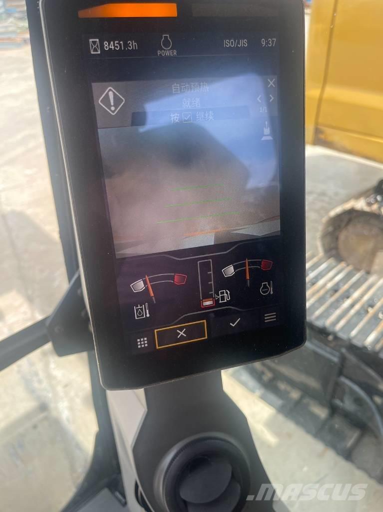 CAT 320GC Lánctalpas kotrók