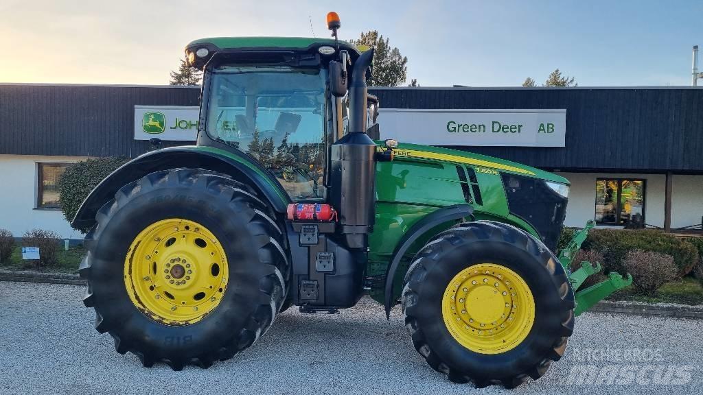 John Deere 7250R Traktorok