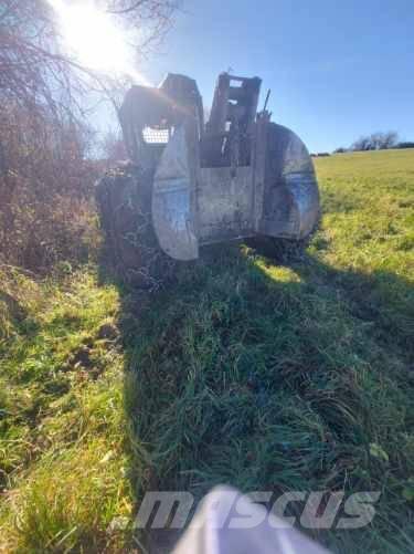 Timberjack 240C Vonszolók