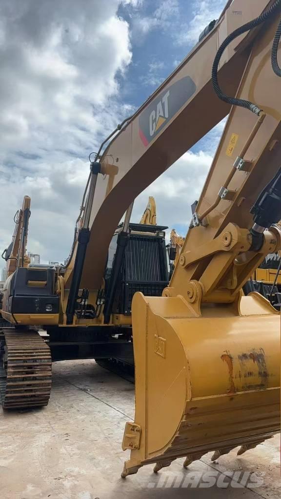 CAT 330 D L Lánctalpas kotrók