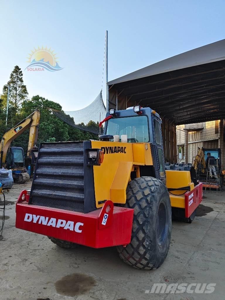 Dynapac CA 301 D Egydobos hengerek