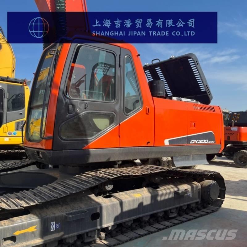 Doosan DX 300 Lánctalpas kotrók