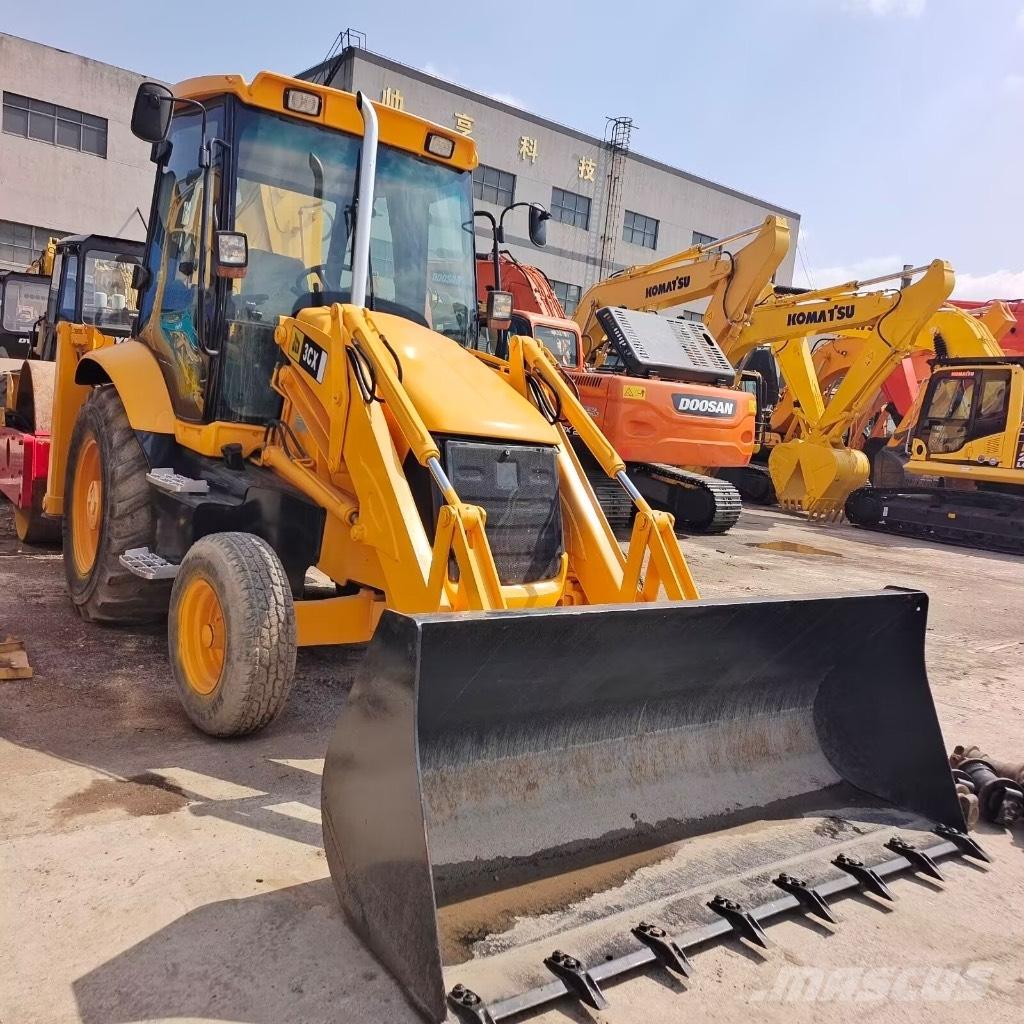 JCB 3 CX Gumikerekes homlokrakodók