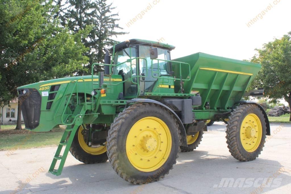 John Deere 4930 Önjáró trágyaszórók