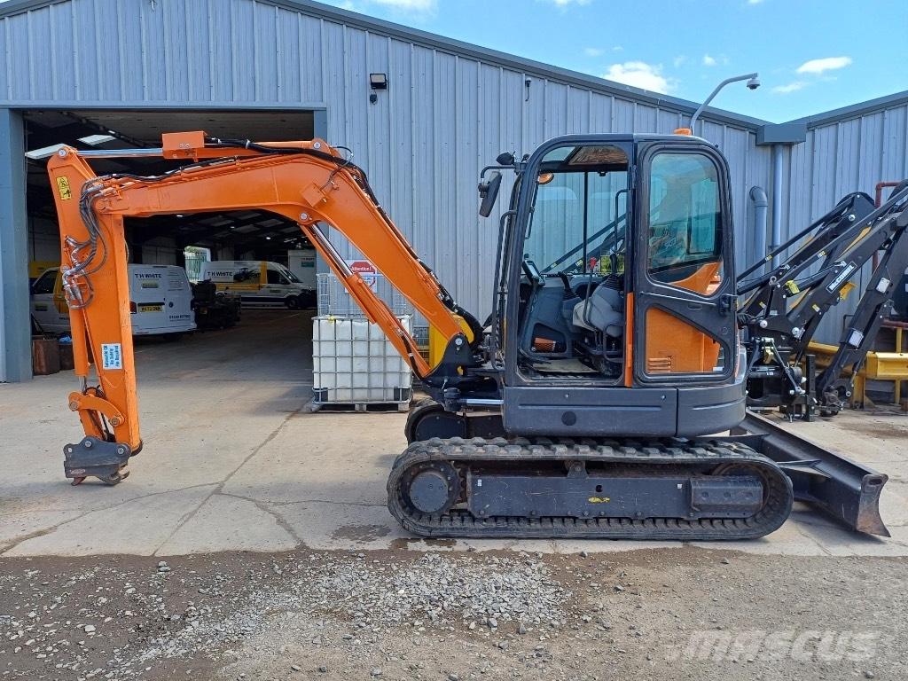 Develon DX 63-3 Mini kotrók < 7t