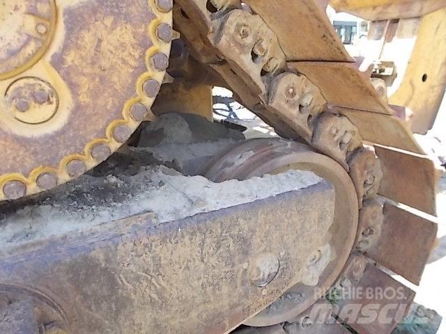 CAT D 11 N lánctalpas dózerek