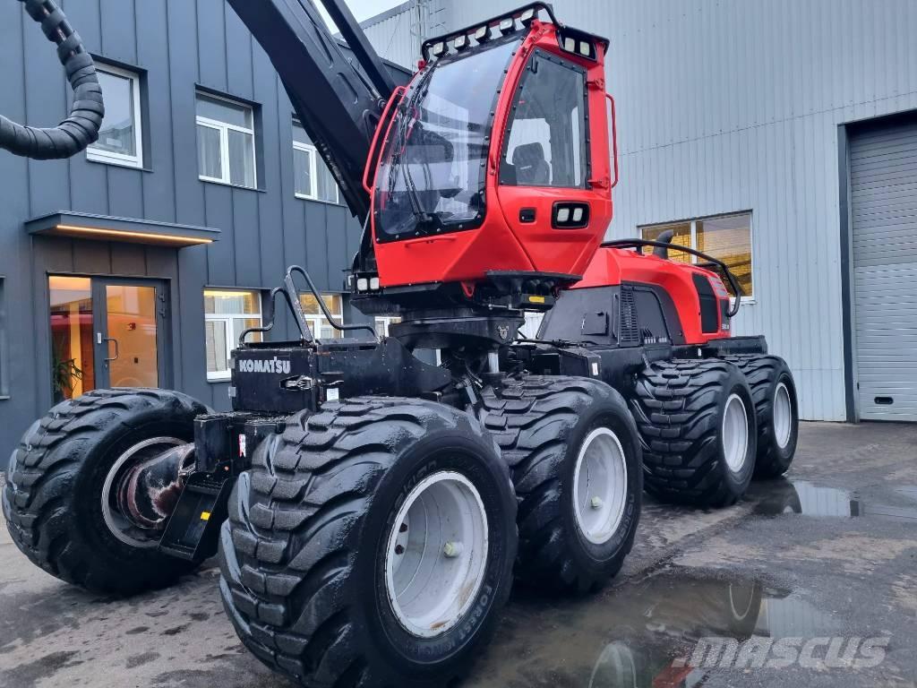 Komatsu 931 XC Betakarítók