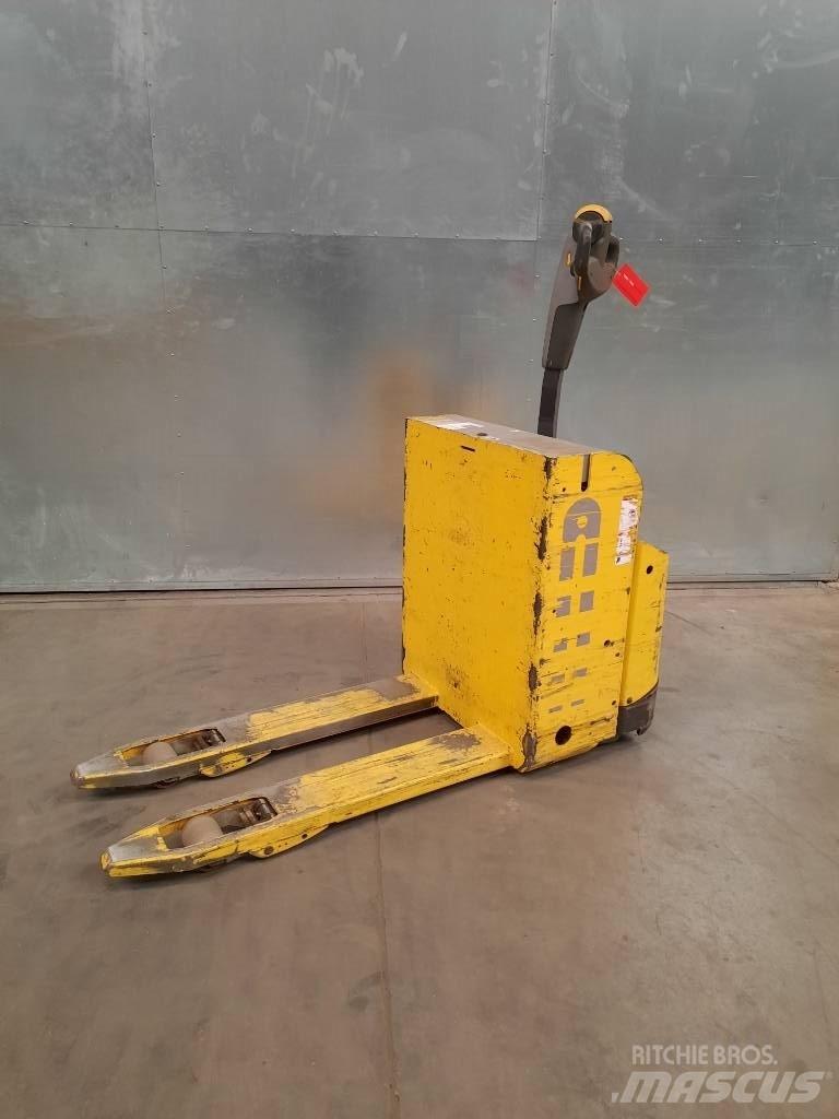 UniCarriers PLL180 Alacsony emelőkocsi