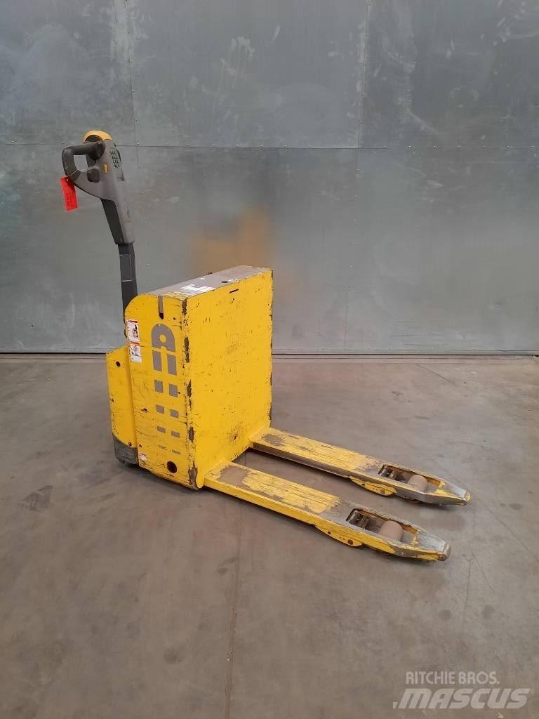 UniCarriers PLL180 Alacsony emelőkocsi