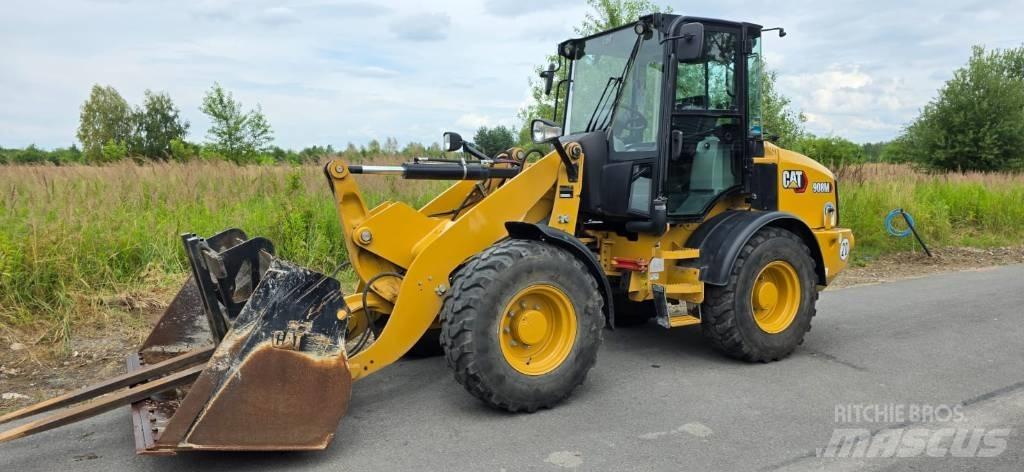 CAT 908 , Cat 908M Gumikerekes homlokrakodók