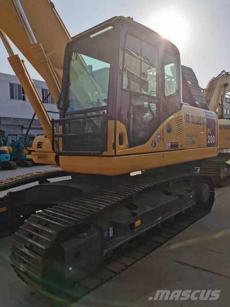 Komatsu PC 200-7 Lánctalpas kotrók