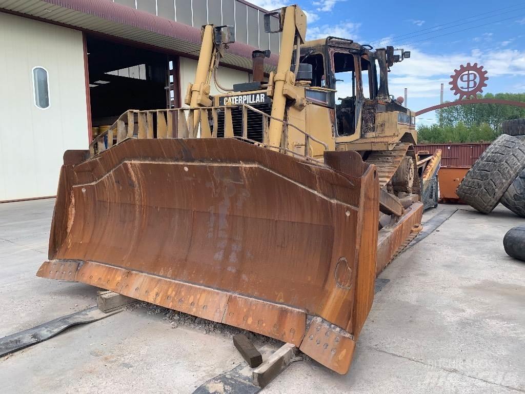 CAT D 8 R II lánctalpas dózerek