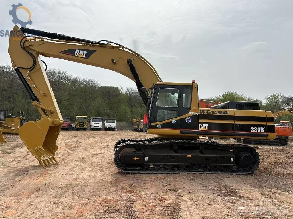 CAT 330 B L Lánctalpas kotrók