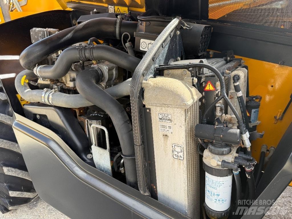 JCB 540-140 Teleszkópos rakodók