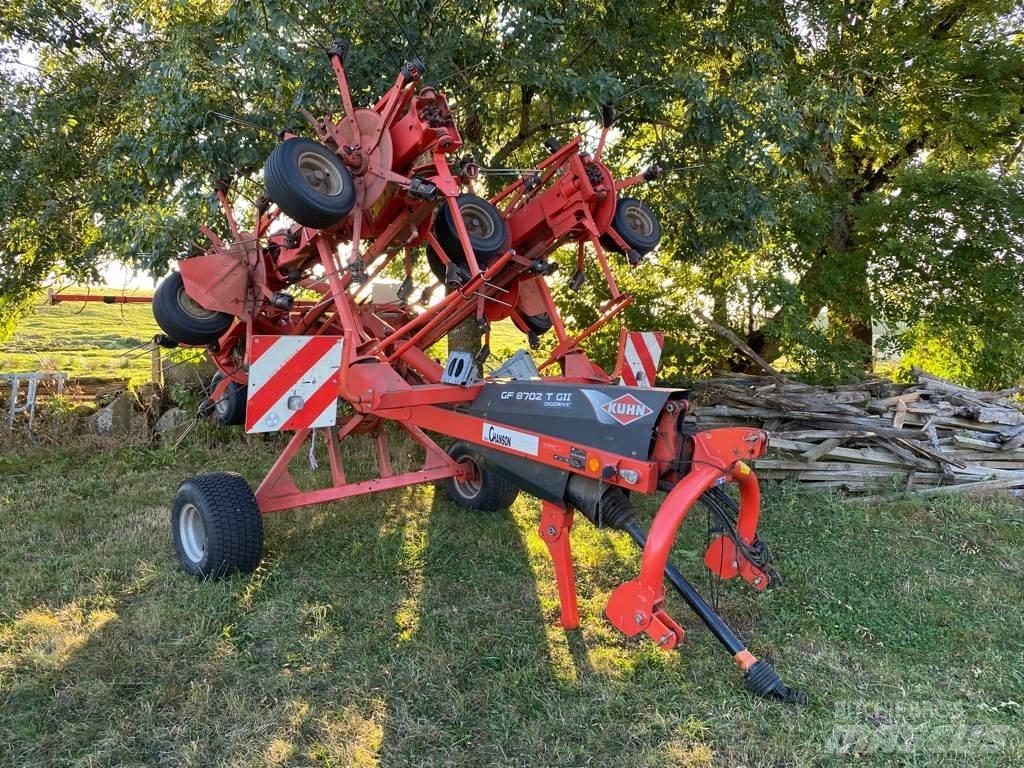 Kuhn GF8702T Rendkészítő
