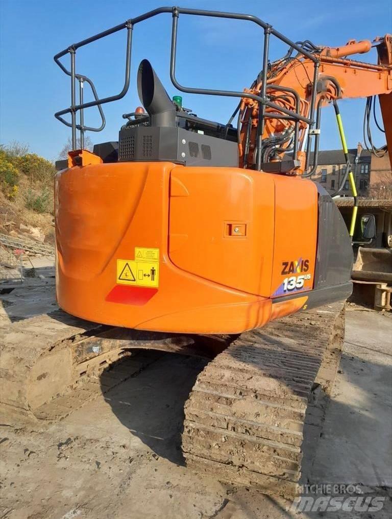 Hitachi ZX 135 US-6 Lánctalpas kotrók