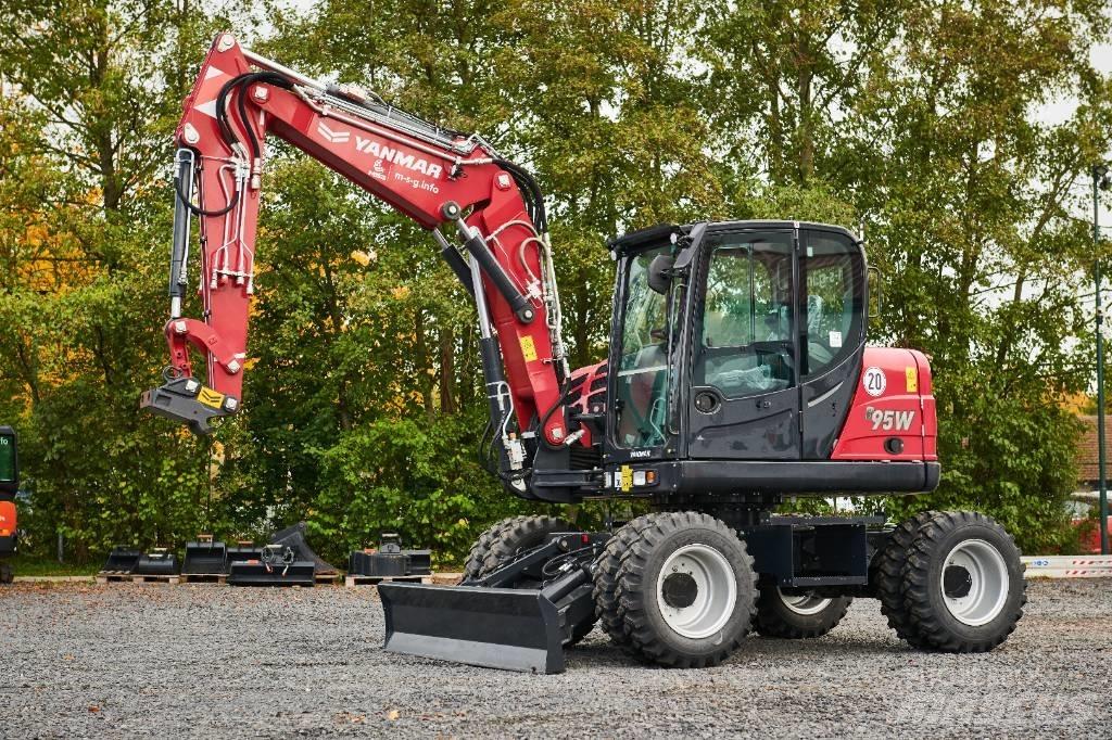 Yanmar B95W Gumikerekes kotrók