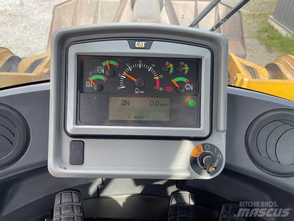 CAT 966 M Gumikerekes homlokrakodók