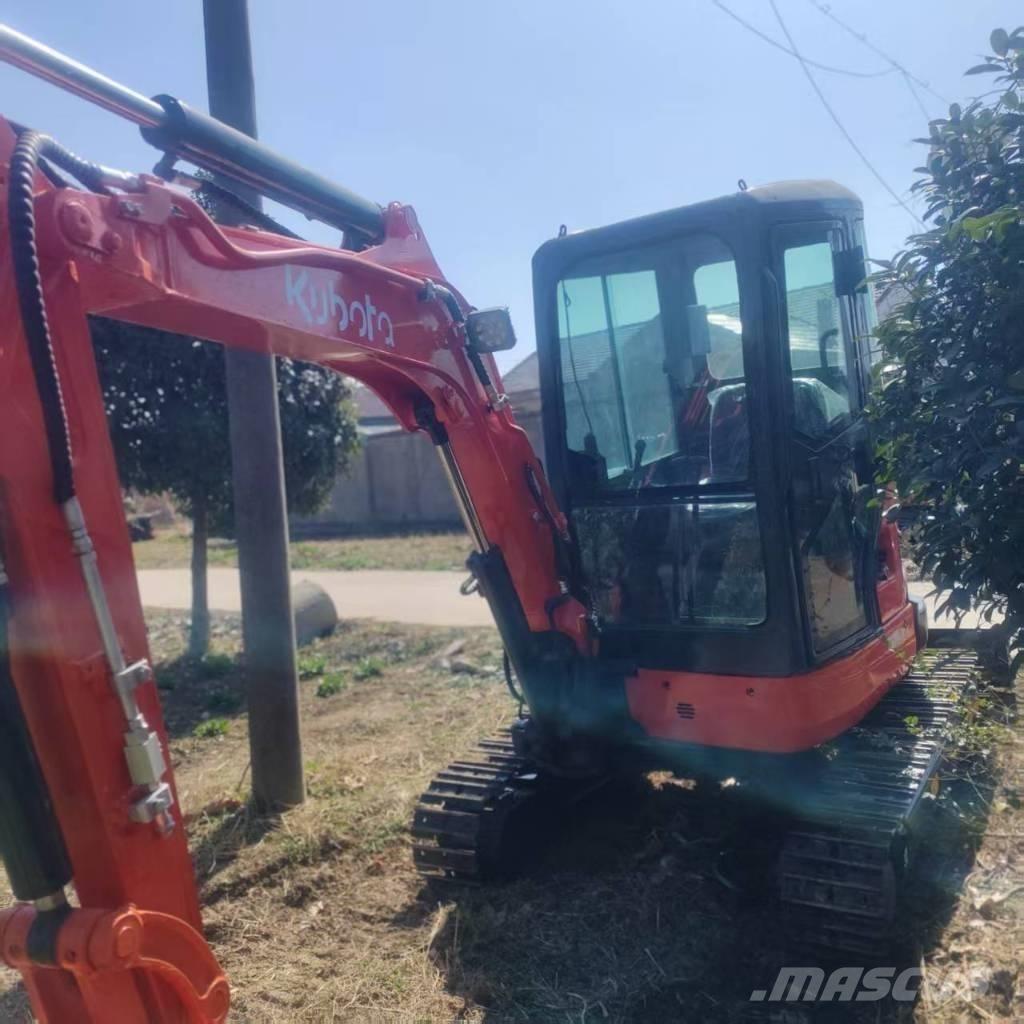 Kubota U 35 Lánctalpas kotrók