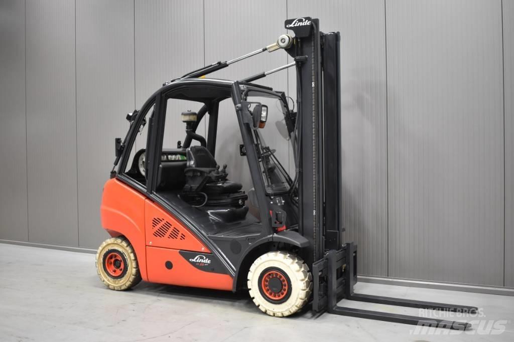 Linde H 25 T Gázüzemű targoncák