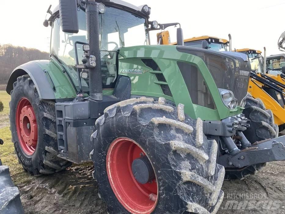 Fendt 826 Vario Traktorok