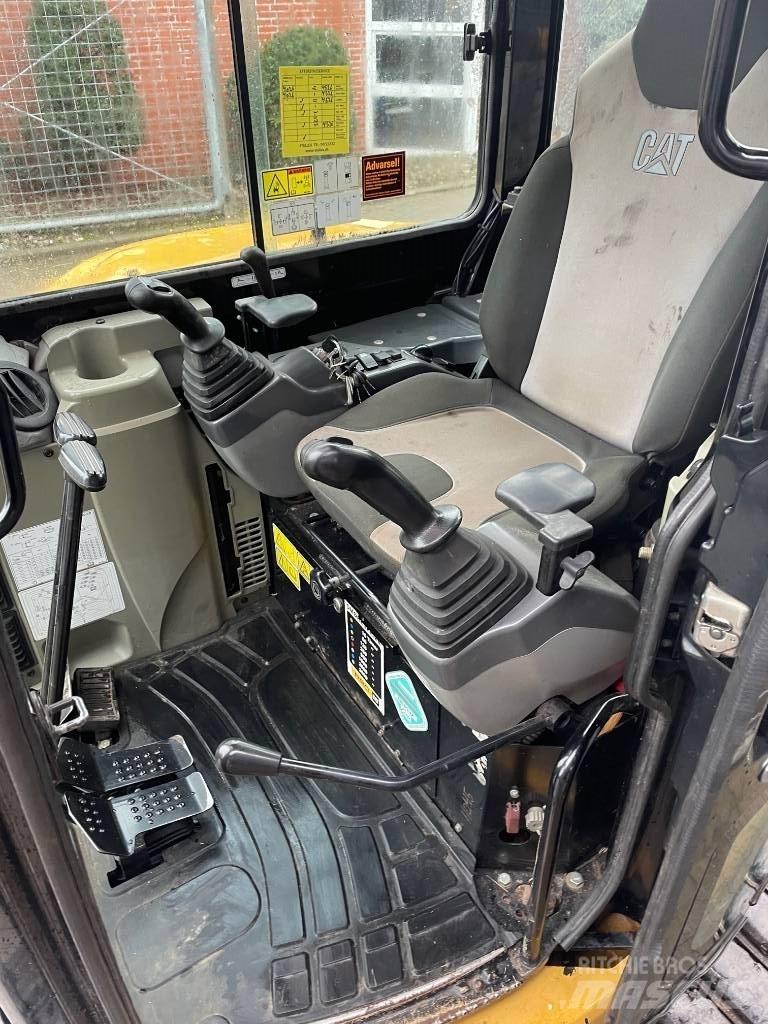 CAT 305D Mini kotrók < 7t