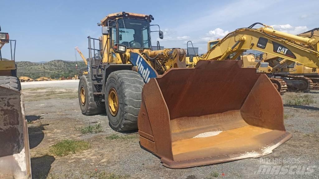 Komatsu WA 500-3H Gumikerekes homlokrakodók
