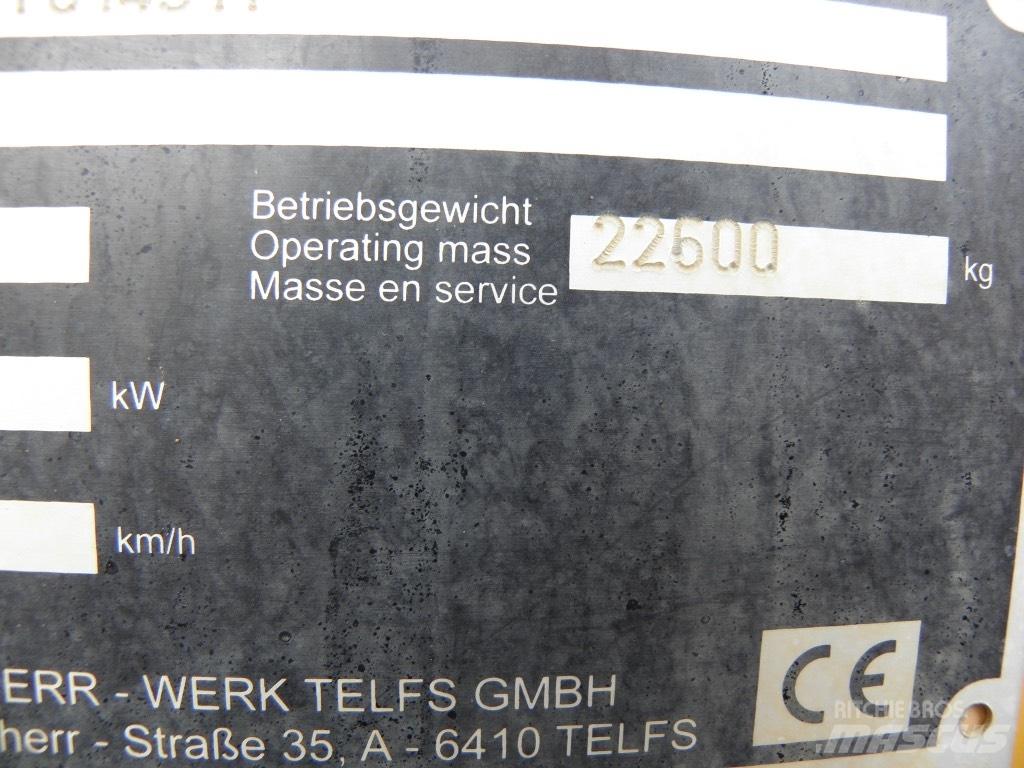 Liebherr PR 736 L GP lánctalpas dózerek