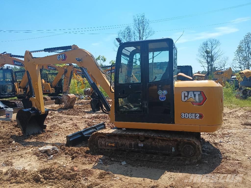 CAT 306 Lánctalpas kotrók
